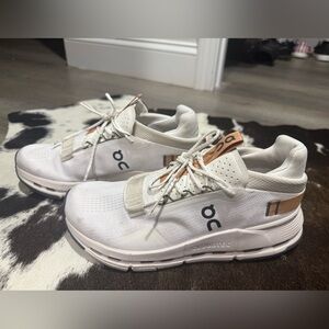 Women’s on cloudnova